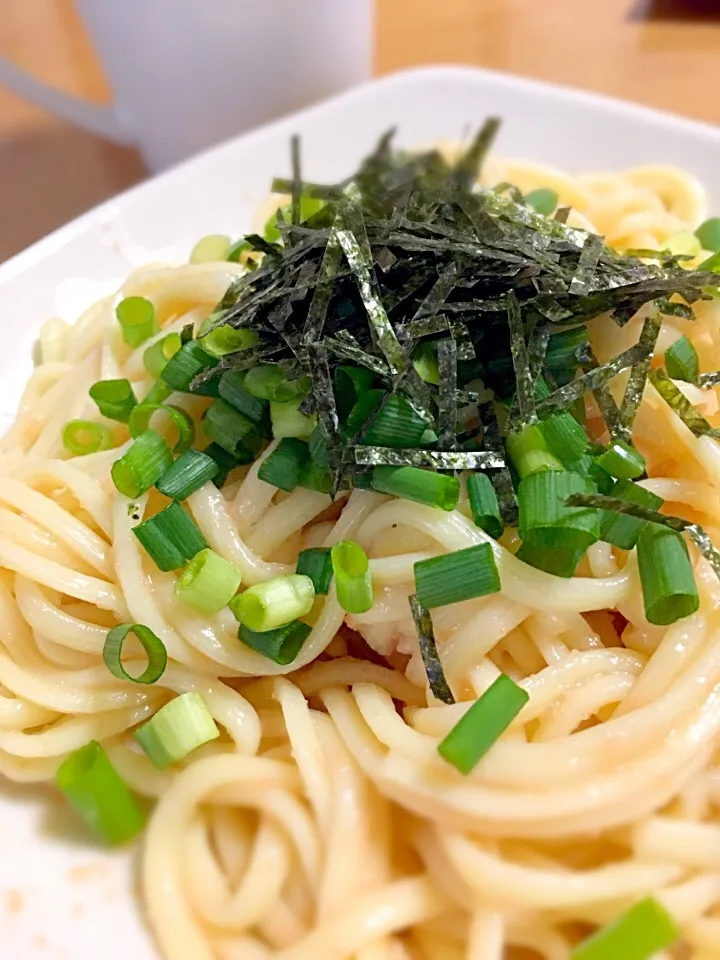 Snapdishの料理写真:ちゃんぽん麺で即席たらこスパ|tamicoさん