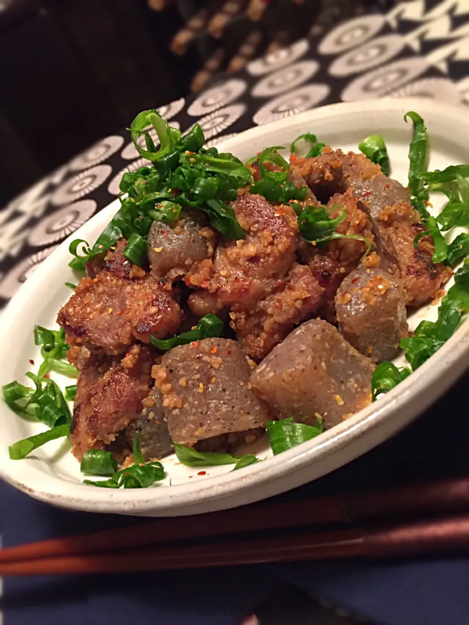 真希ちゃんの豚バラとちぎり蒟蒻の胡麻味噌炒め～母のレシピノートより～✨

メッチャ美味〜〜い(੭ु ›ω‹ )੭ु⁾⁾♡💞💞|チョッパー＆ホヌさん