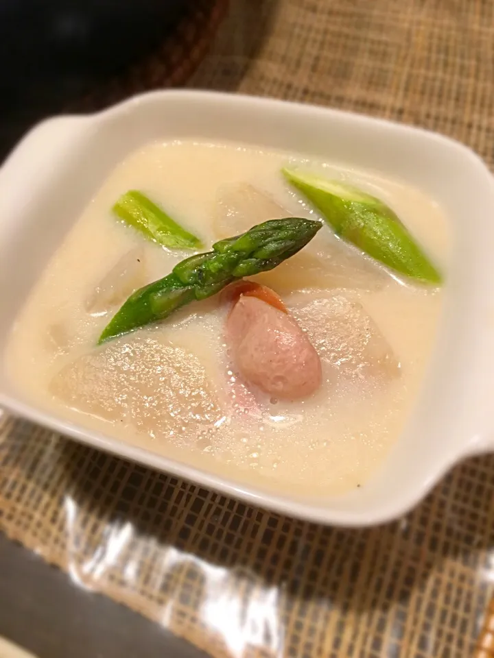 Snapdishの料理写真:カブの豆乳コンソメスープ|Himawariさん