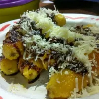 Snapdishの料理写真:fried banana with chocholate and cheese|Valentina Ubasisaさん