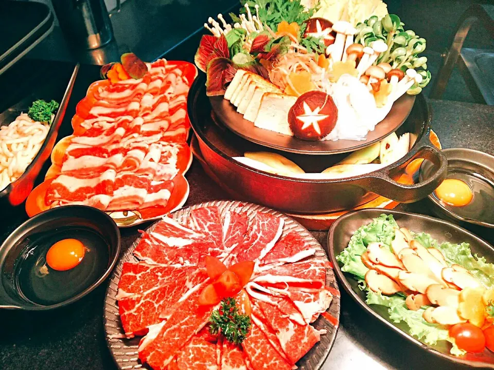 Snapdishの料理写真:Sukiyaki"Japanese hot pot"|Jackie's Cuisine Yantaiさん