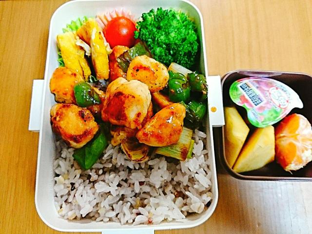 フォトジェニック ミニトマトとブロッコリーで作る料理 レシピセレクト Snapdish スナップディッシュ