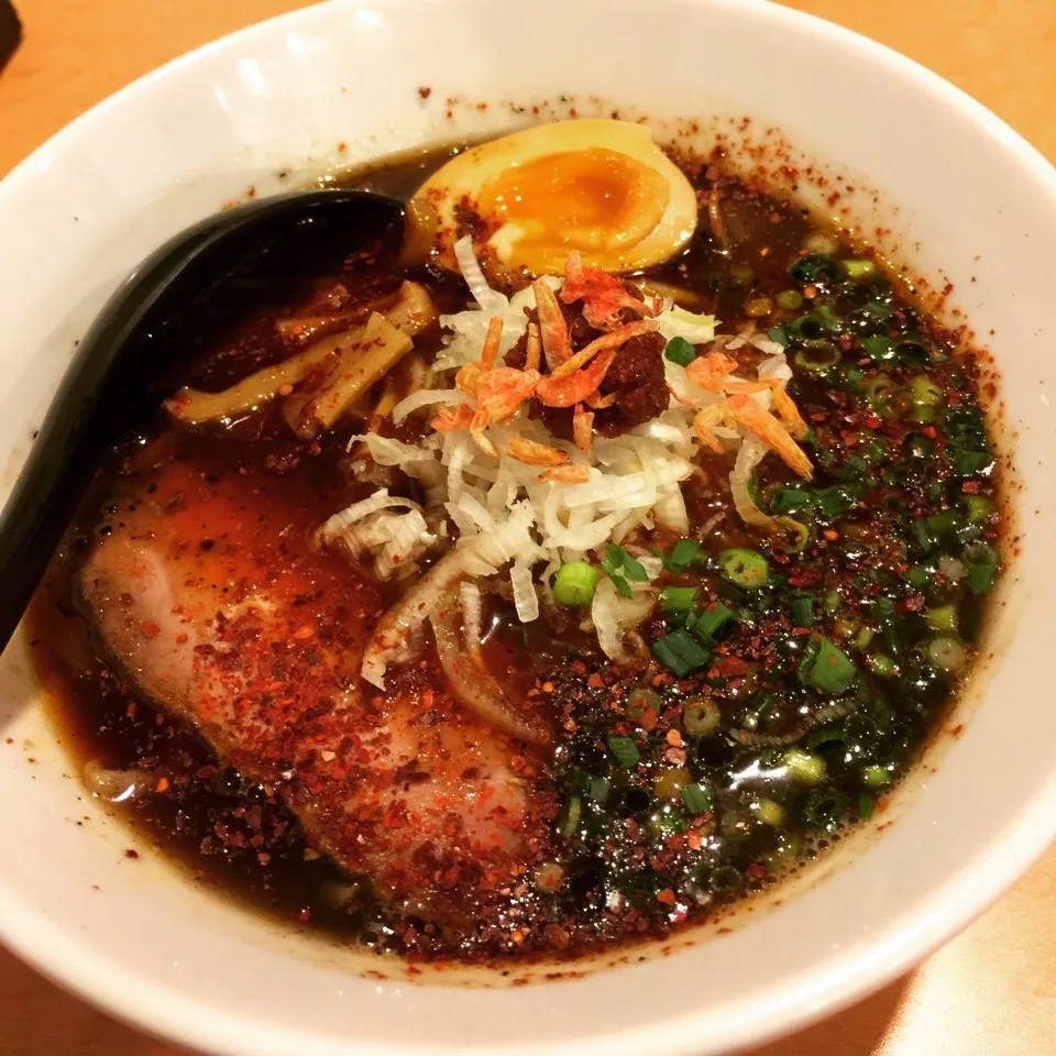 直伝屋の激辛REDラーメン！辛かったが美味い❤️もちろん完食したよ。（笑）|えりちゃんさん