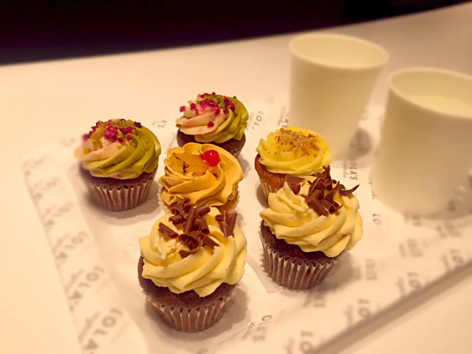 LOLA'S cupcakes|Mickeeさん