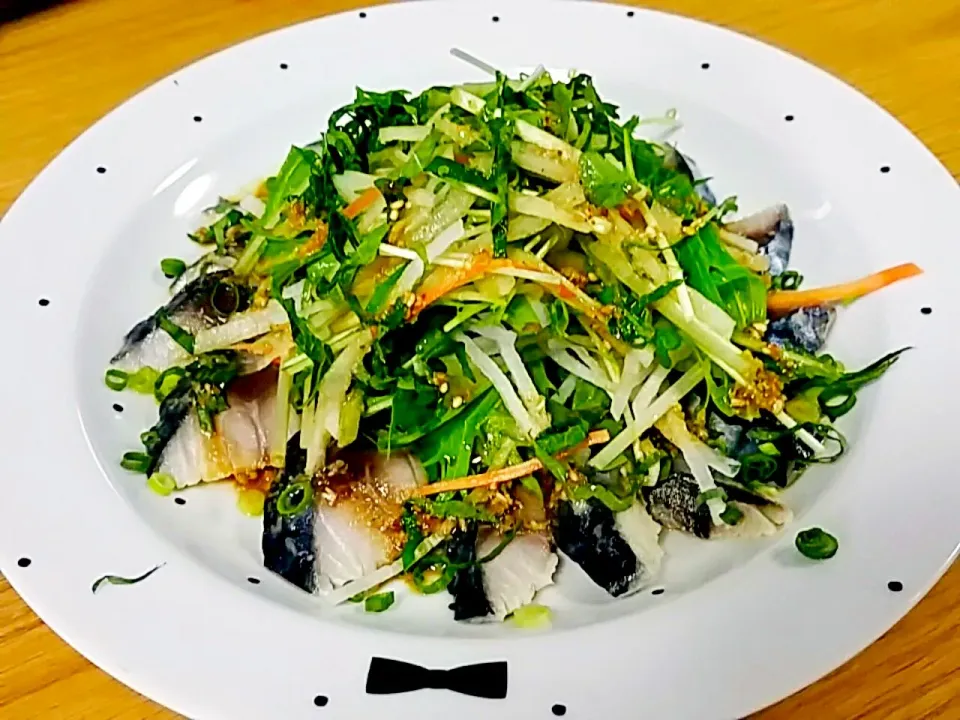 創作しめ鯖ゴマだれサラダ🍀#vinegarred mackerel #salad|nene_rozieさん