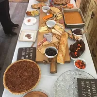 Thanksgiving appetizers. Fancy cheese and meats.|Lindy Sommerer Cockburnさん