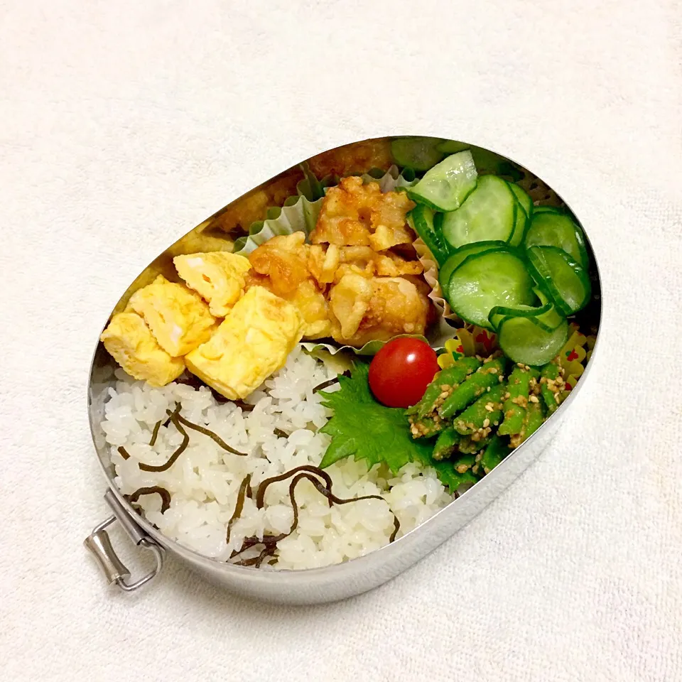 塩昆布ごはん

鳥の香味揚げ白ワイン風味
玉子焼き
インゲンの胡麻和え
キュウリの塩揉み
プチトマト|Juneさん