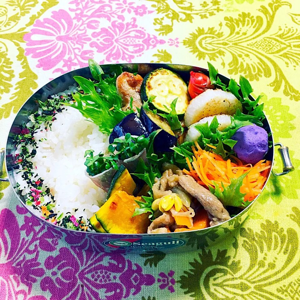 2016・12・8 thu ☀︎

  今日の娘さん弁当🍱|かずちんさん