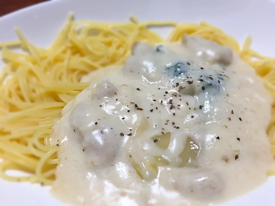 チキンとほうれん草のクリームスパ🎄|おもしろ くんさん