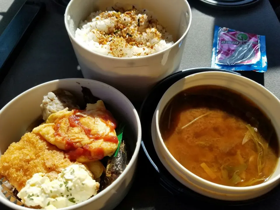 今日のほか弁 #お昼ご飯 #ほか弁|Morito Kamiyaさん