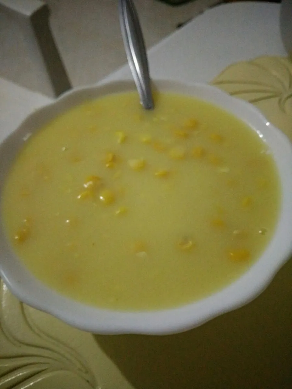 Snapdishの料理写真:im super busy only fixing corn soup for dinner|lynnさん