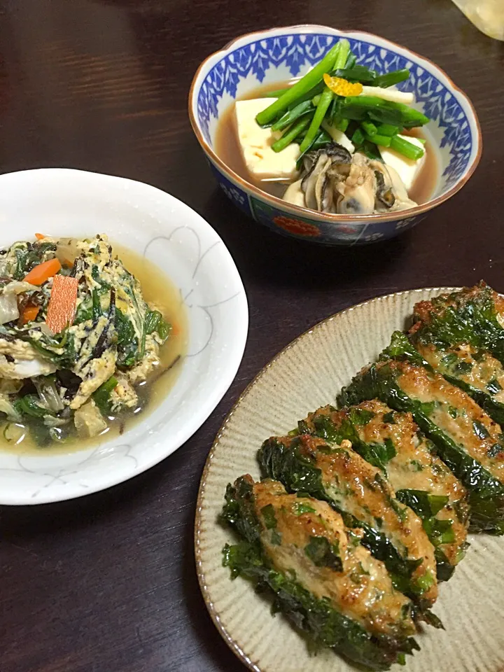 Snapdishの料理写真:豚ミンチしそ巻焼き＊白菜とひじき.春菊卵とじ＊牡蠣湯豆腐|ykmamaさん