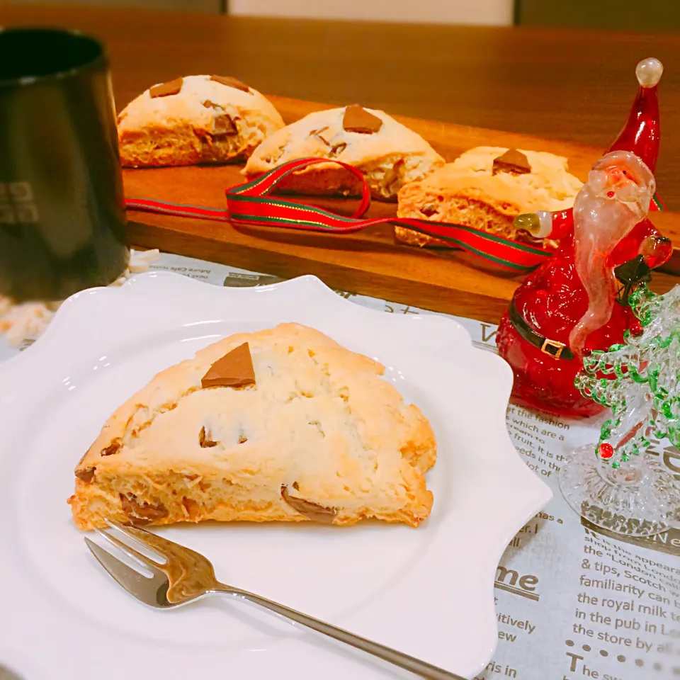 リピ💓スタバ風チョコレートチャンクスコーン🍪💕|🍎ゆかりんご🍎さん