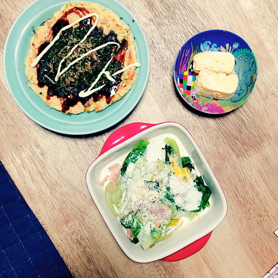 Snapdishの料理写真:夜ごはん♡
おからと豆腐でお好み焼きと温シーザーサラダ(^ ^)|ゆかさん