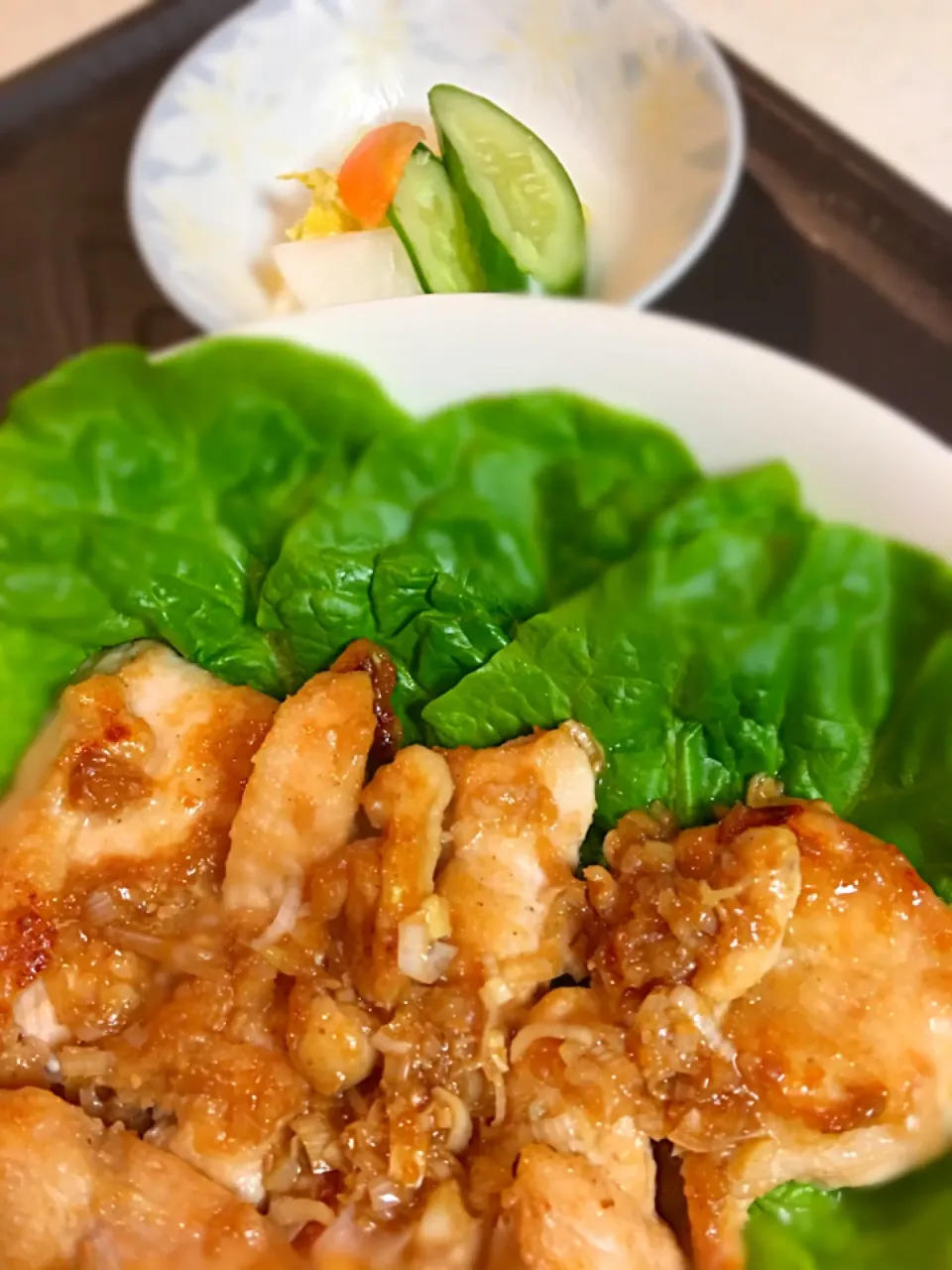 鶏肉ニンニクおろし味噌焼きと漬物|chiemiさん