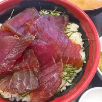 Snapdishの料理写真:マグロ丼