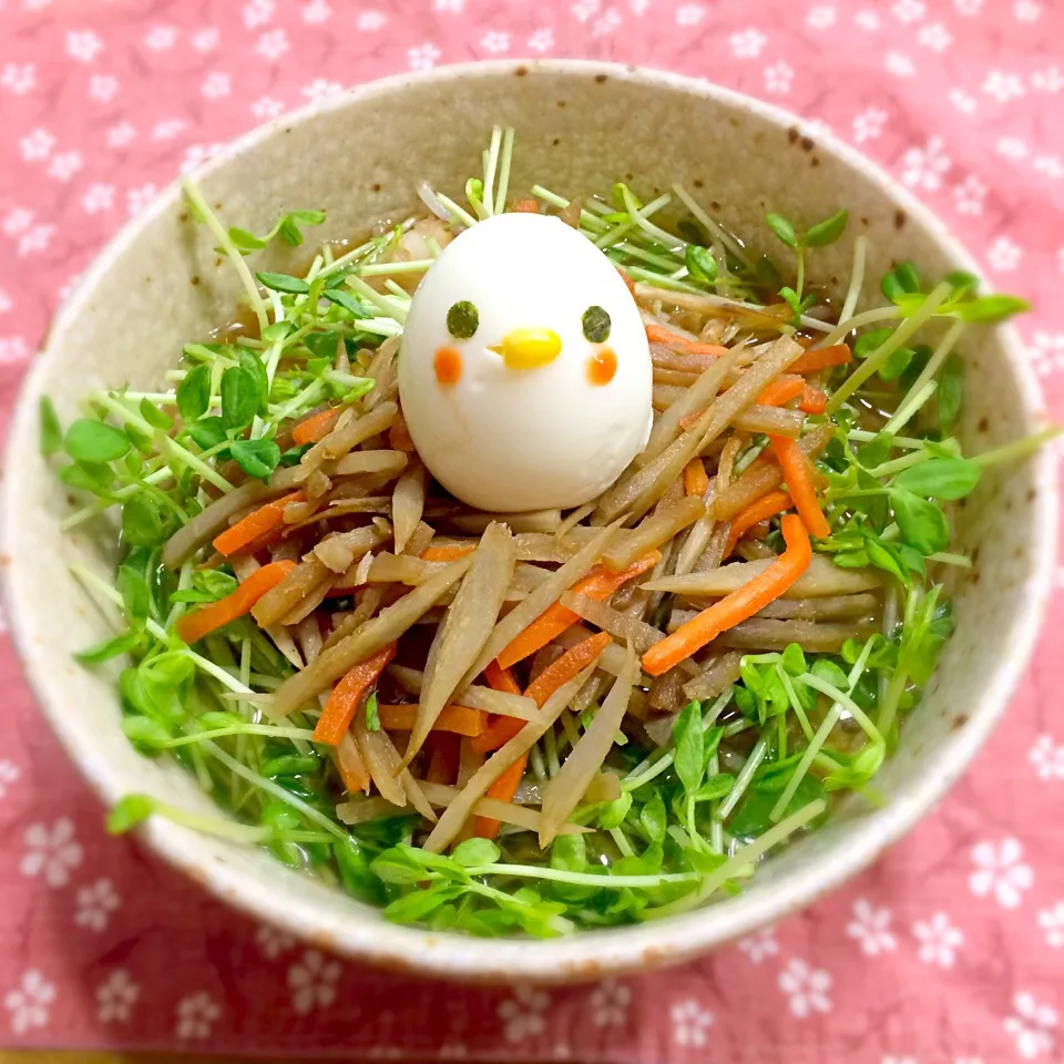 Snapdishの料理写真:巣ごもりヒヨコちゃん🐣デコラーメン🍜|ゆりねかふぇさん