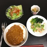 カレー
青菜の海鮮炒
セロリの味噌漬け
サラダ|のんたんさん