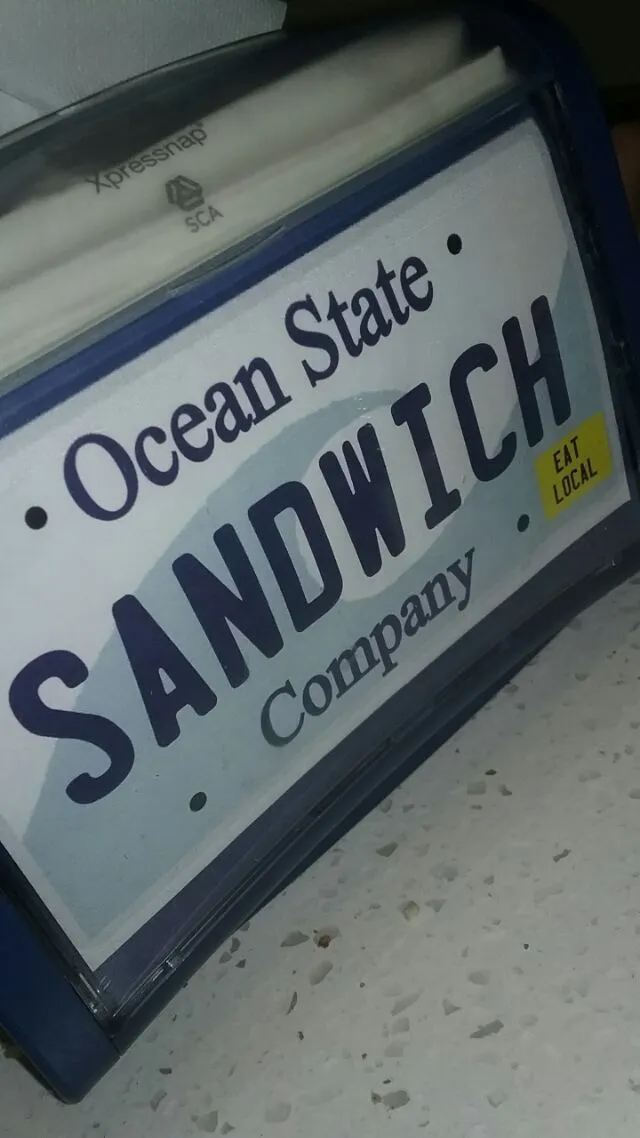 sandwich shop in the capital city.|Polly Gelfusoさん