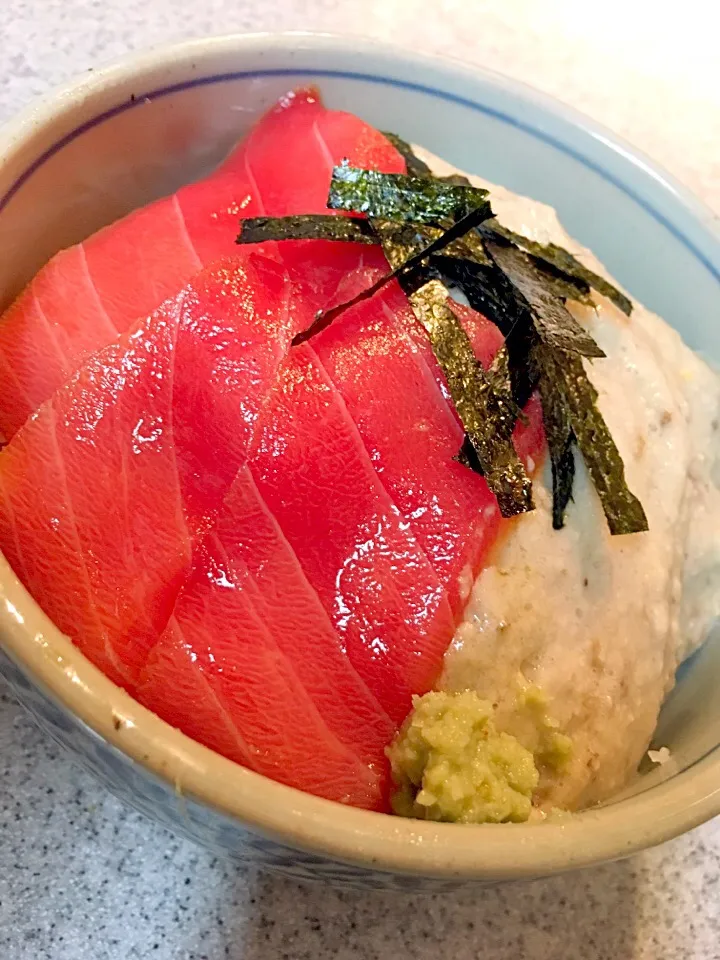 マグロの自然薯山かけ丼ぶり✨|てんてんさん