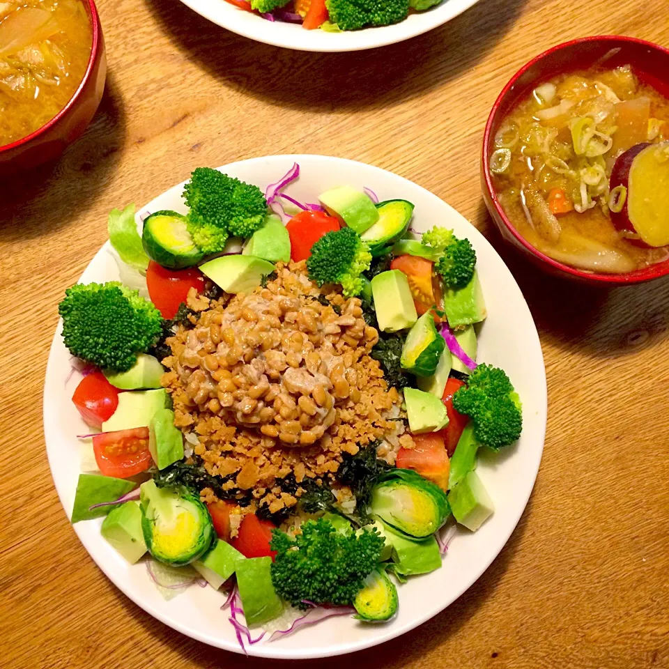 vegan グルテンフリー シュガーフリー 
納豆ベジ丼|makiko_aさん