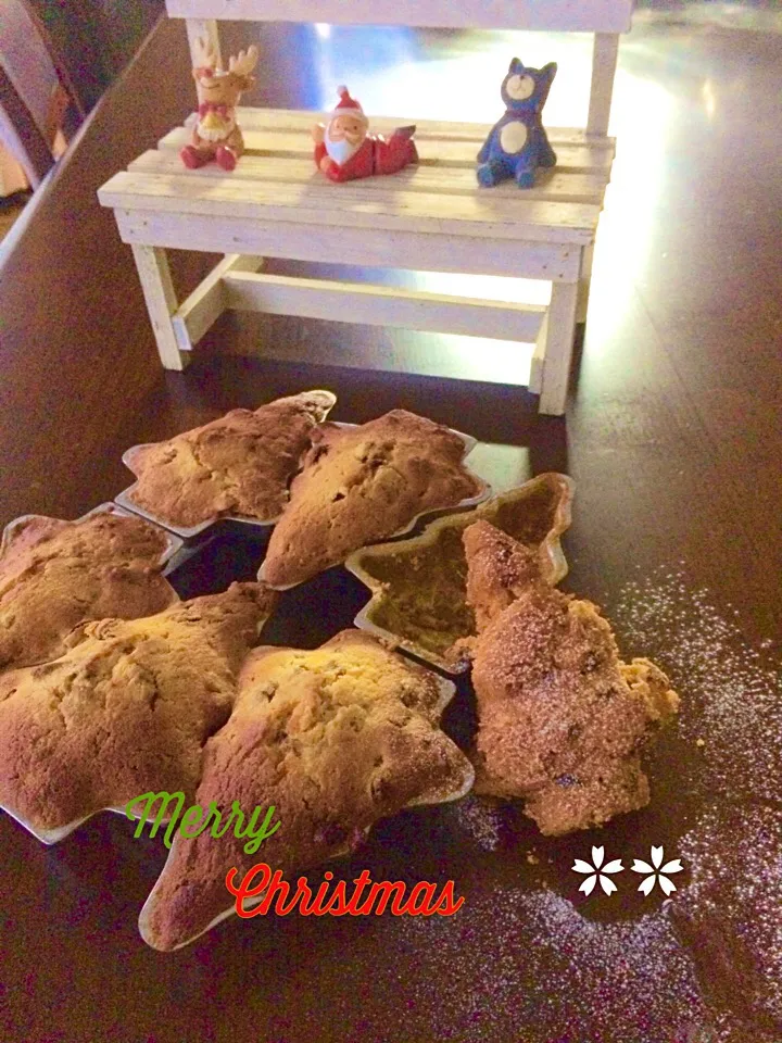 Snapdishの料理写真:クリスマスツリーツリー🌲のフルーツケーキ|まぁひろさん