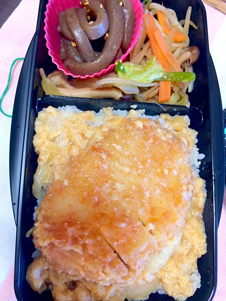 Snapdishの料理写真:男子弁当。カツ丼。|yumamaさん