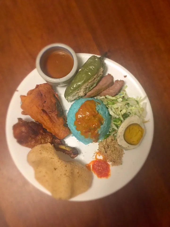 Snapdishの料理写真:Homemade Nasi Kerabu/Herbed Rice with side dishes and condiments💖|Yasmin Saulnierさん