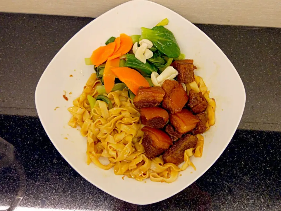 Thermomix braised pork belly with flat noodles|Ee Shanさん