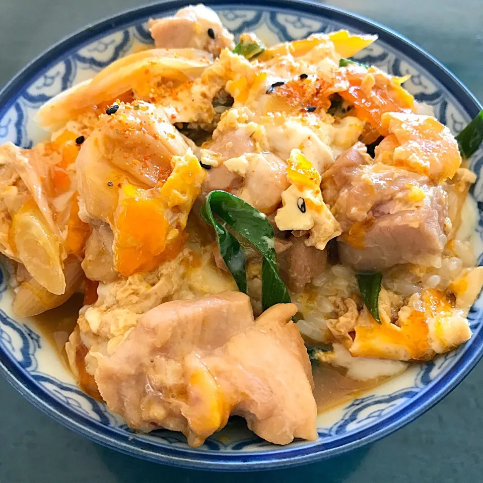 お昼は親子丼|まっさんさん