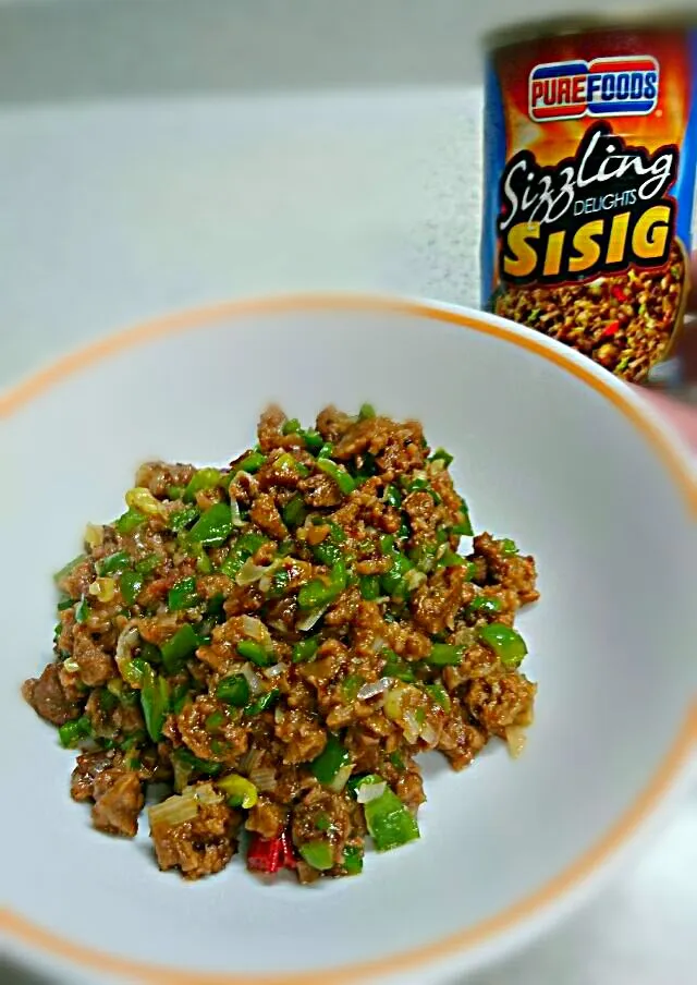 12/11 todays supper side dish
 sisig with siling labuyo
 spicy...|津田 健次 Kenji Tsudaさん