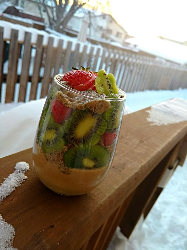 Homemade Chia pudding with fruit|paulaさん