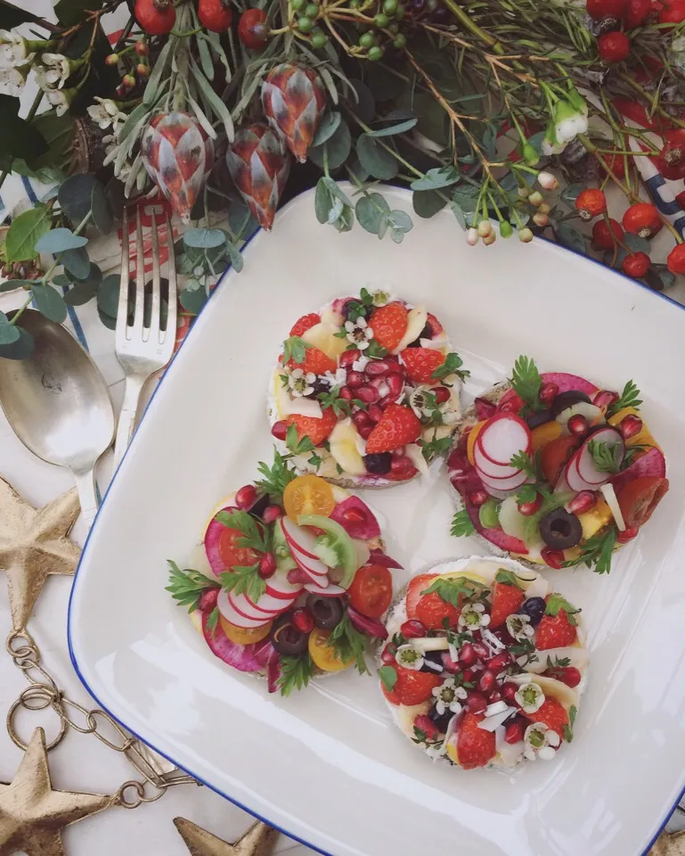 Salad & fruits on rye bread muffin*|⋆͛*͛wandering.cat⋆͛*͛さん