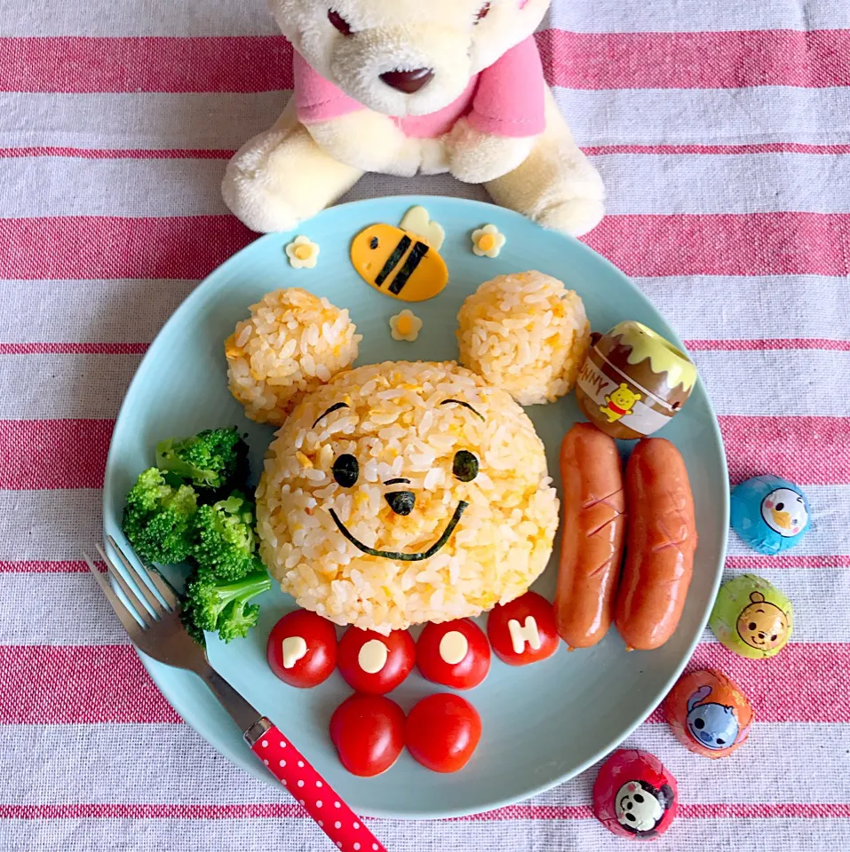 Snapdishの料理写真:プーさんの顔チャーハン|ajaさん