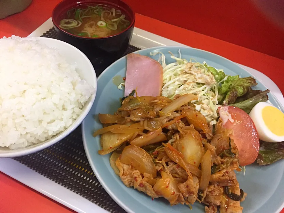 豚キムチ定食|たぁちさん