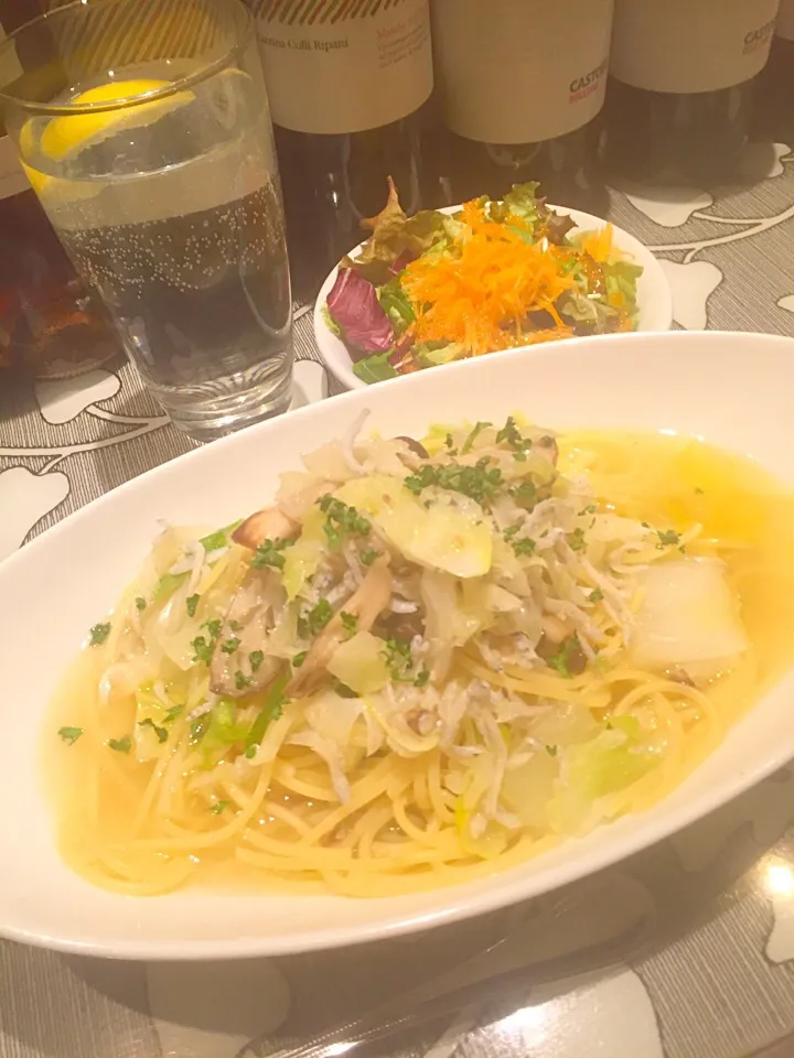 Snapdishの料理写真:しらすとたっぷり野菜のスープパスタ(^^)|basilさん