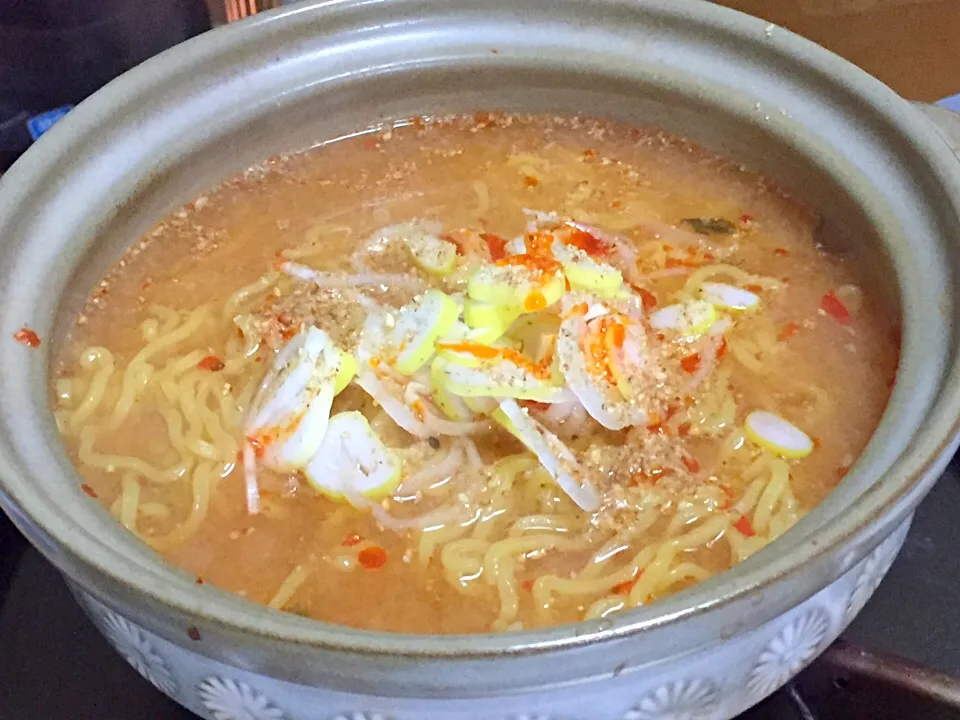 昨晩のブリと大根のめかぶ茶鍋のスープでラーメン!  (^-^)|Kei Satoさん