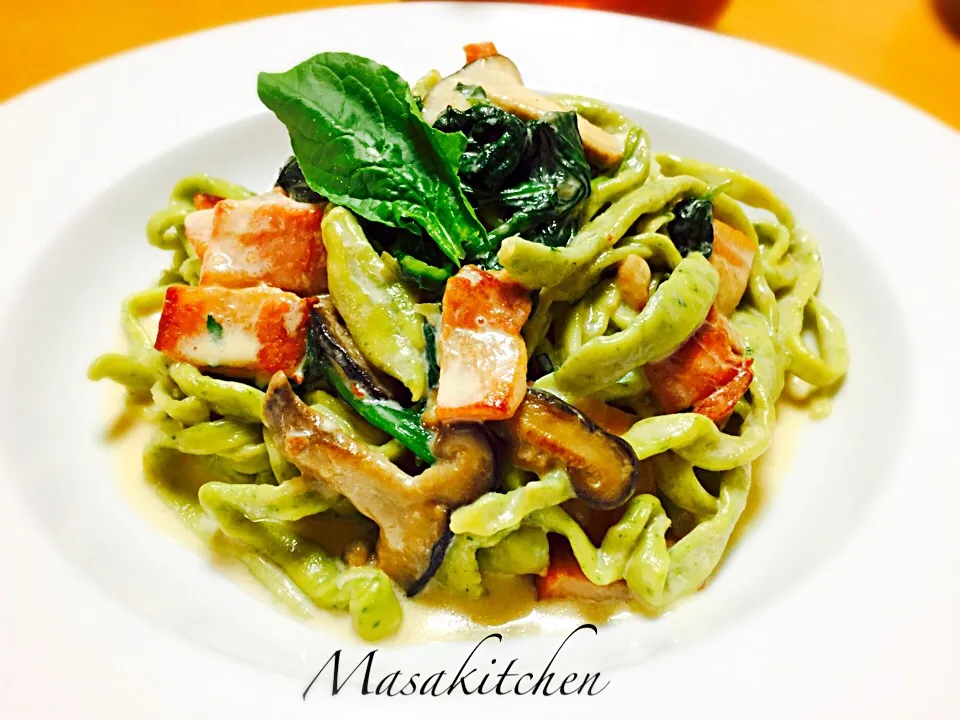 Snapdishの料理写真:Home made spinach cleam fettuccine|Masakiさん