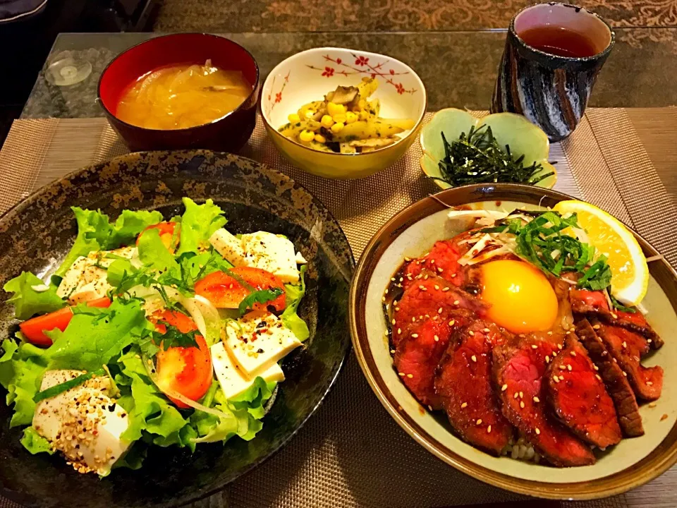 ローストビーフ丼ディナー♡|あいさん