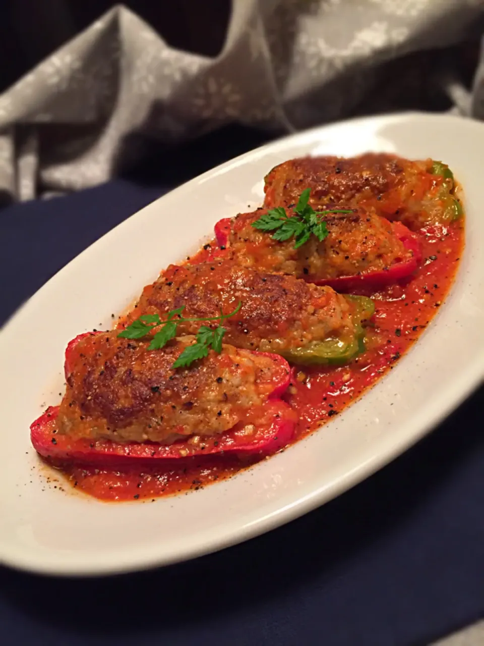 Snapdishの料理写真:みきおちゃんのピーマンの肉詰めトマト煮🍅 美味しかった〜〜(灬˘╰╯˘灬)♥｡･ﾟ|チョッパー＆ホヌさん