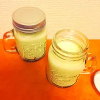 製菓用抹茶パウダーがどのスーパーにも見つからなくて抹茶ミルクのパウダーで作った抹茶ミルクプリン。
底には小倉あんペースト。
うまし。笑
#pudding #matcha#maccha#greentea|Matildaさん