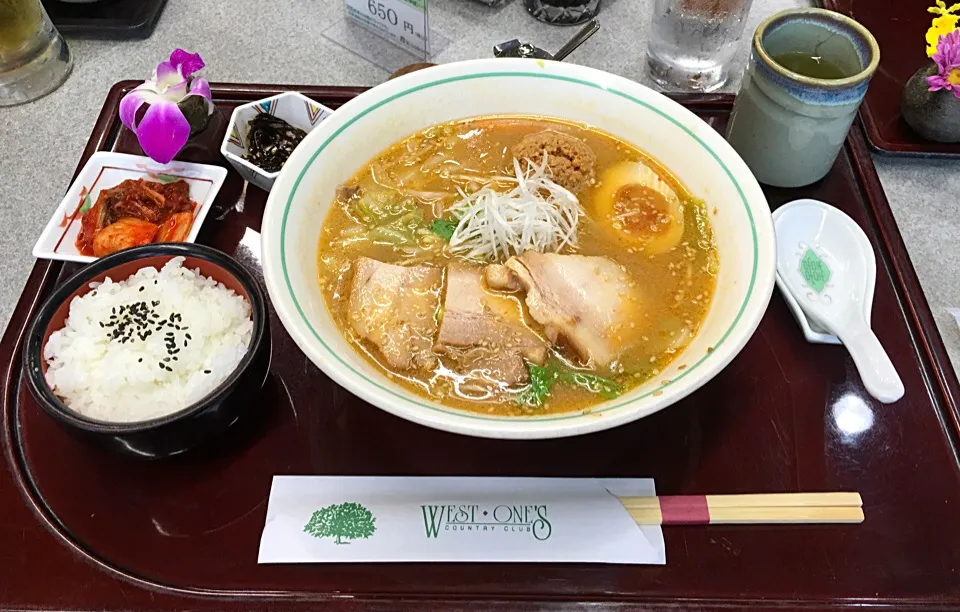 ウエストワンズ 角煮味噌ラーメン|pentarouさん