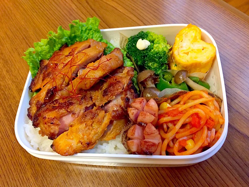 Snapdishの料理写真:今日のお弁当🍱
鶏肉ニンニク味噌焼き|ゆっきーさん