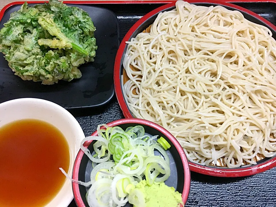 Snapdishの料理写真:立食いそば手帳 名店120［首都圏編］あり賀せいろう（馬喰横山）春菊天せいろ161213|ゆうじ.さん