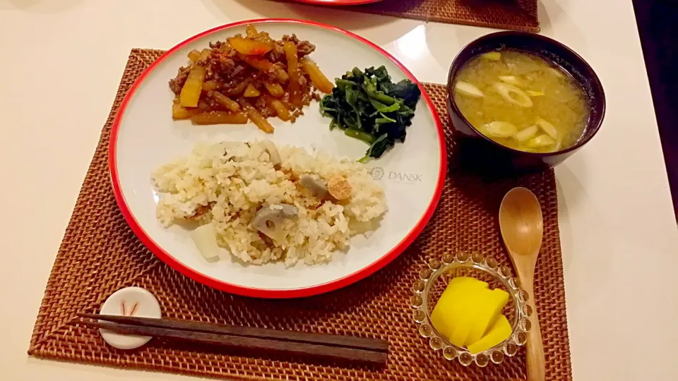 今日の夕食　辛子明太子の炊き込みご飯、大根と豚挽き肉の炒め物、ほうれん草のめんつゆ、豚汁|pinknari🐰🌈さん