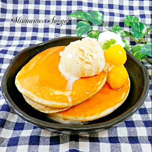 ふわふわパンケーキにマロン味アイス乗せ|みんなのあねごさん