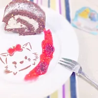 ロールケーキとクランベリージャムを作ったからキャラクターを添えてみた。|湊さん