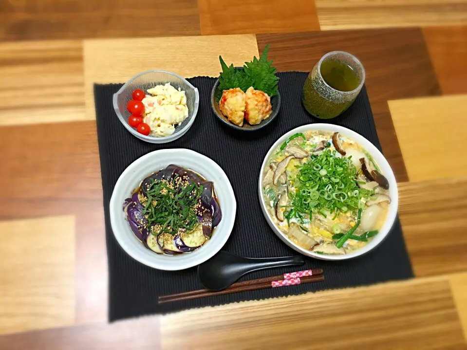 牡蠣の味噌雑炊 
蒸し茄子の中華ゴマ風味 
ポテトサラダ 
豆腐しんじょ#和食 #やさしい味で #野菜 #牡蠣|ぼんぼんさん