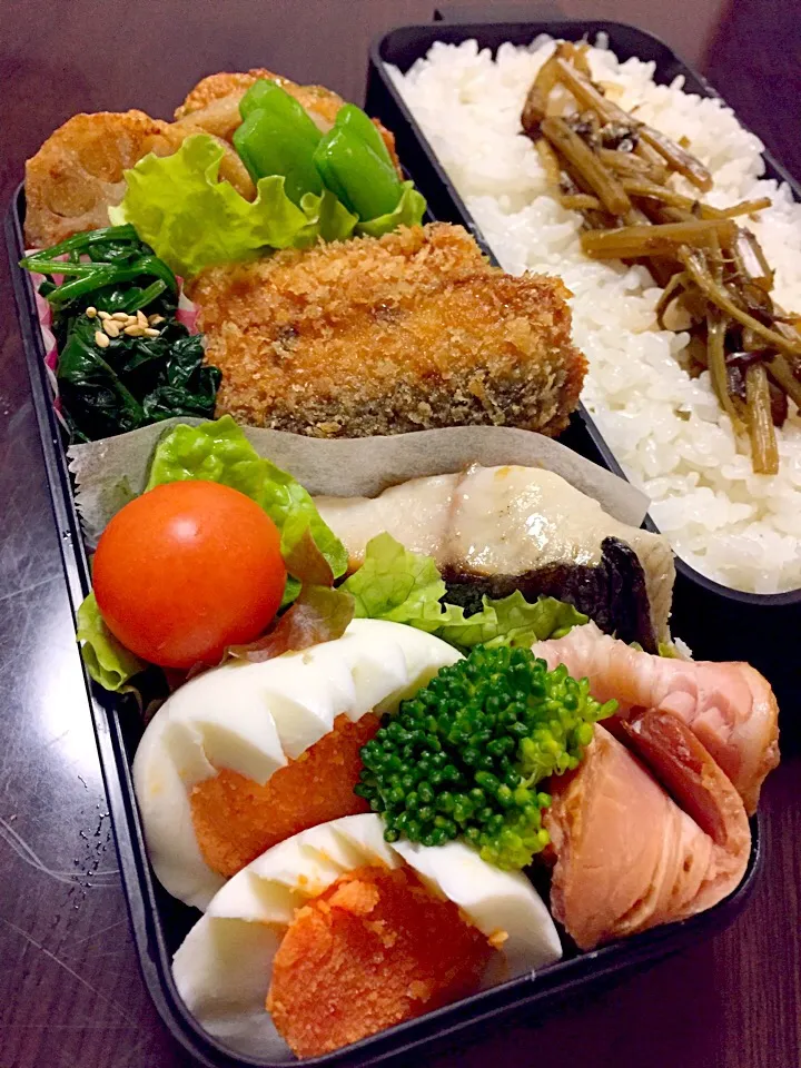 Snapdishの料理写真:高校2年男子（まっ茶々）弁当🐟|じゅごんさん