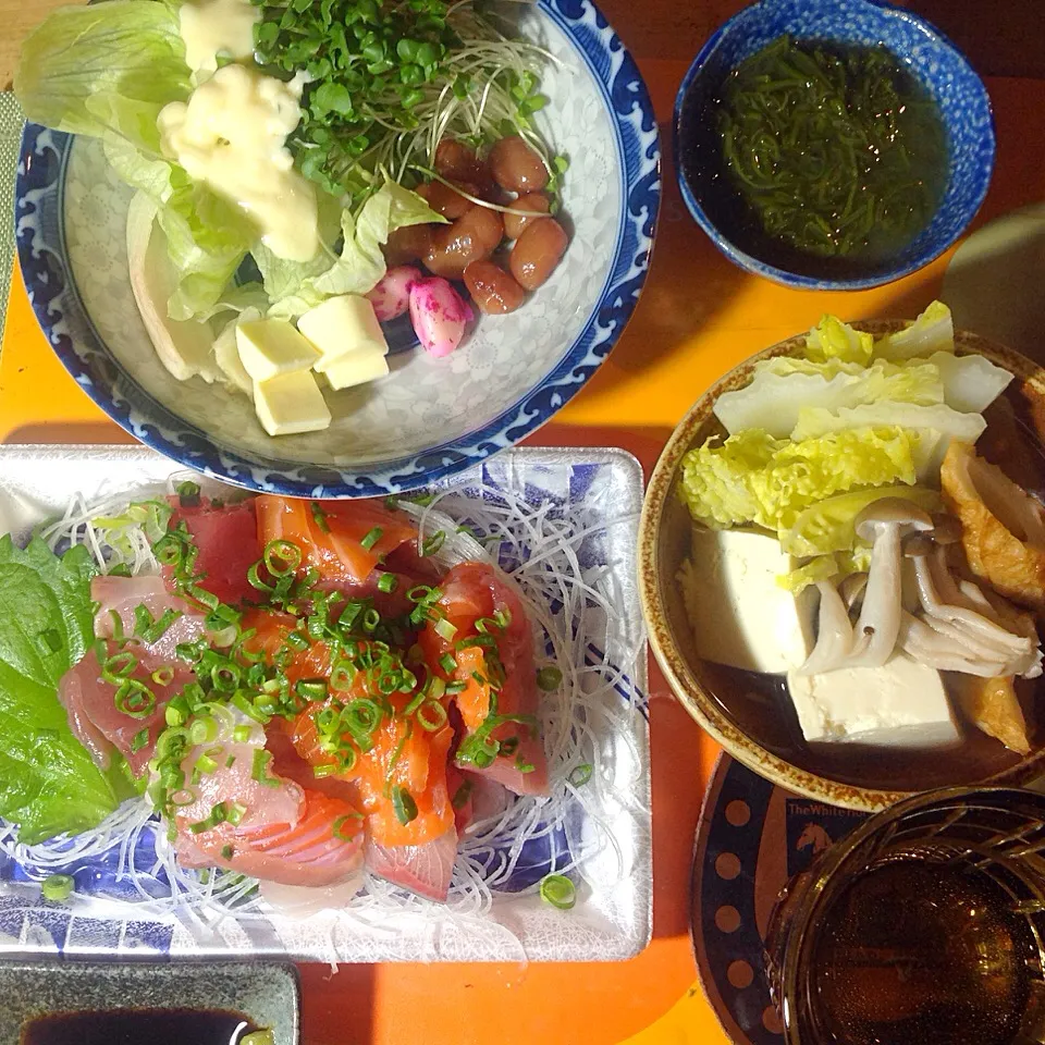 お刺身
湯豆腐、サラダ、めかぶ|shozuuさん